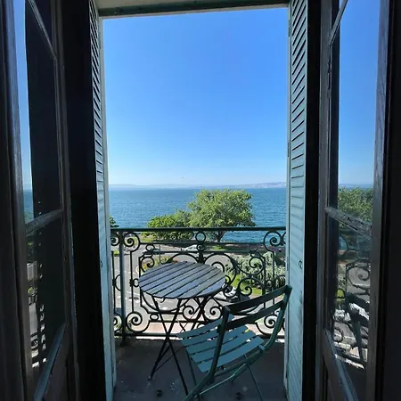Apartment Le Chaplin Face Au Leman