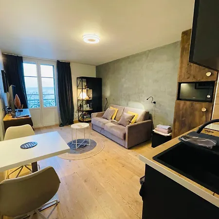 Le Chaplin Face Au Leman Apartment Evian-les-Bains