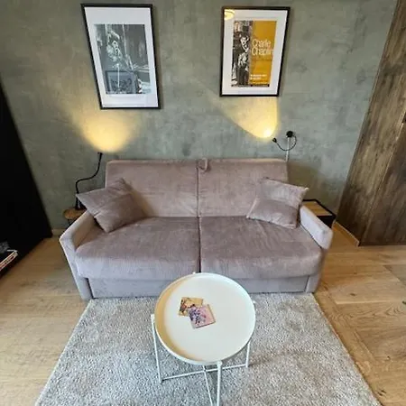 Apartment Le Chaplin Face Au Leman Evian-les-Bains